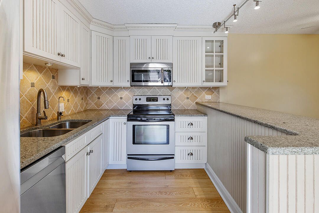 5678 SE Riverboat Dr #129 Stuart, FL 34997 - Thumbnail 5