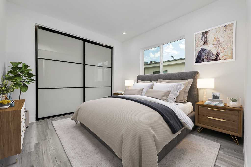 8411 Woodley Avenue, North Hills, CA 91343, USA, Los Angeles - Thumbnail 5