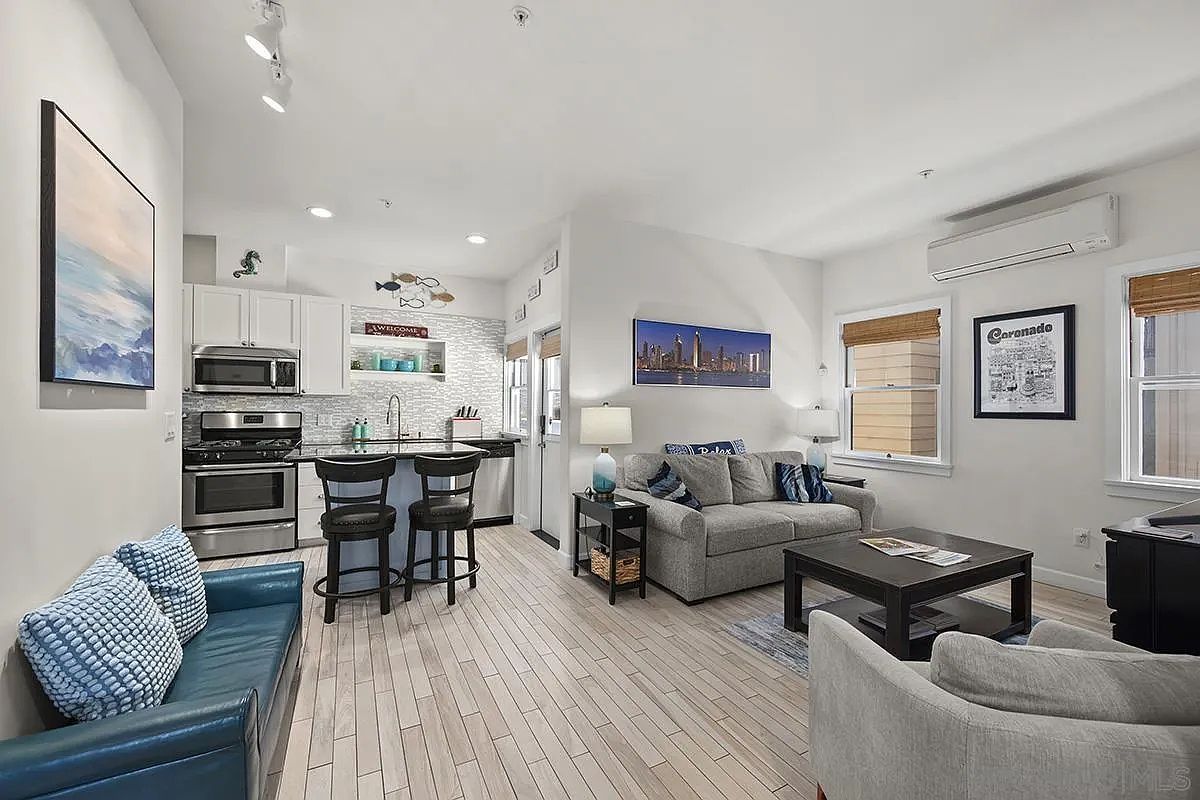 1106 4th St APT 4 Coronado, CA 92118 - Thumbnail 5
