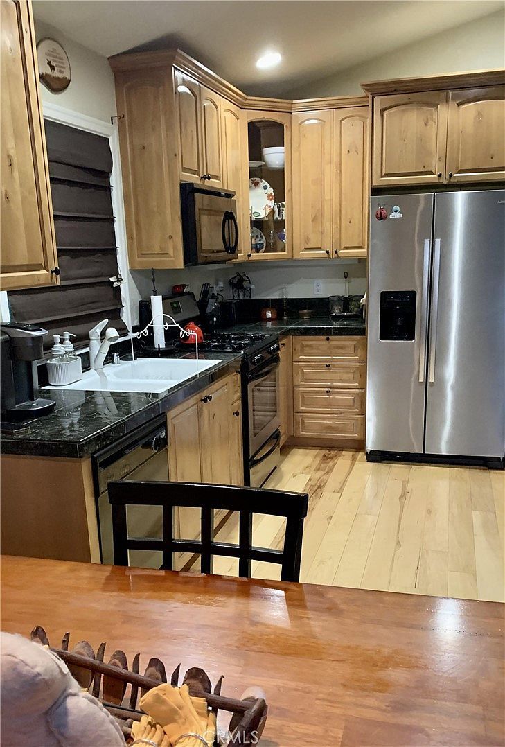 23776 Lakeview Dr Crestline, CA 92325 - Thumbnail 5