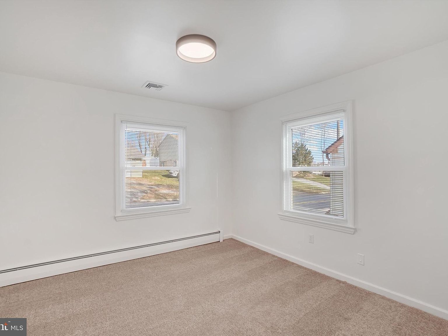 1116 W College Ave York, PA 17404 - Thumbnail 5