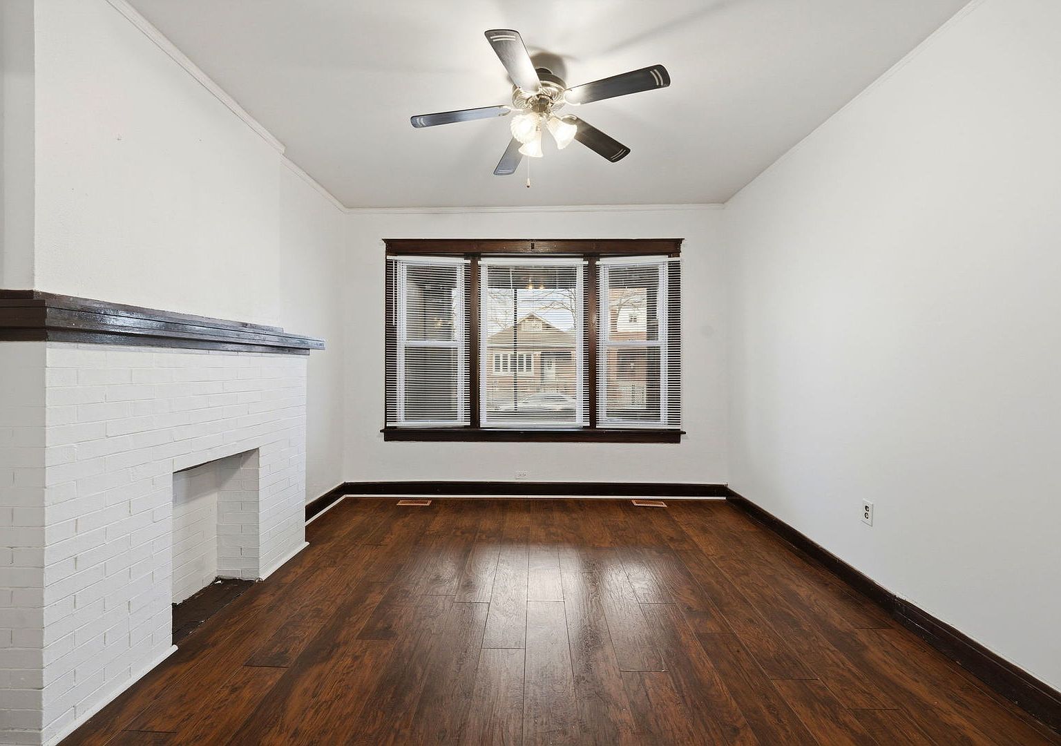 7923 S Carpenter St Chicago, IL 60620 - Thumbnail 5