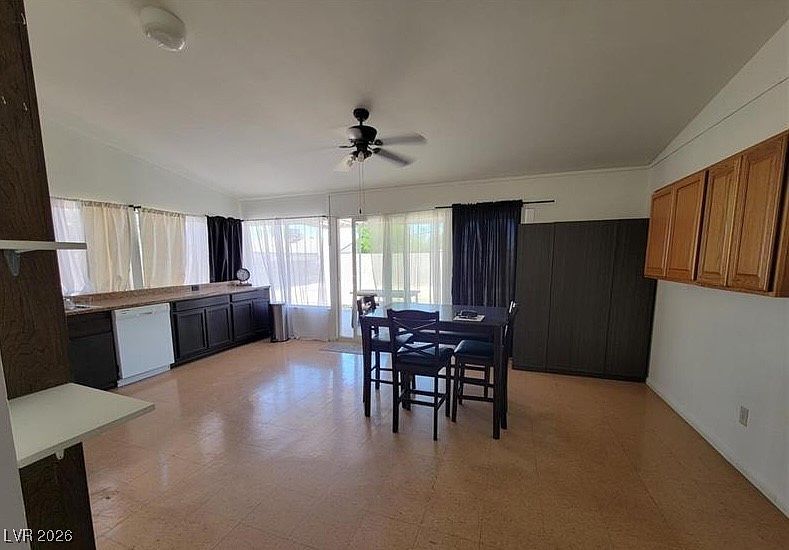 2102 E Russell Rd Las Vegas, NV 89119 - Thumbnail 5