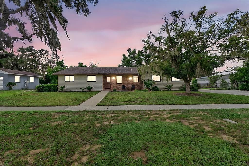 7 E Bay St Davenport, FL 33837 - Thumbnail 5