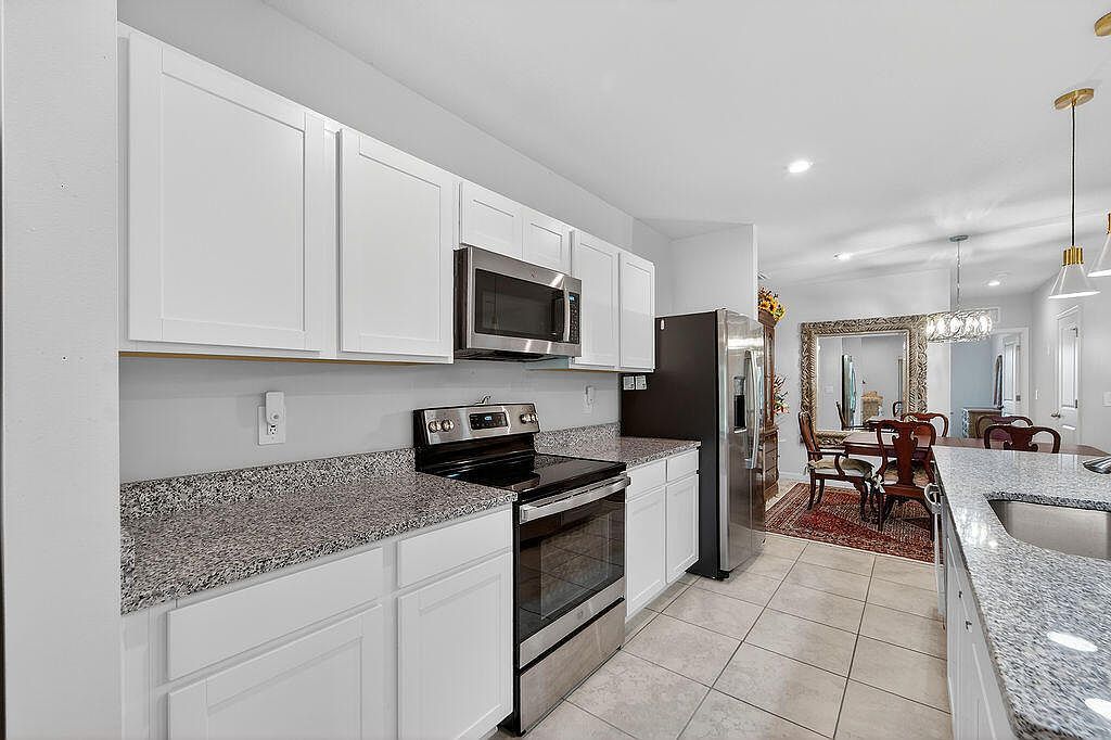 237 Raspberry Rd Fort Pierce, FL 34981 - Thumbnail 5