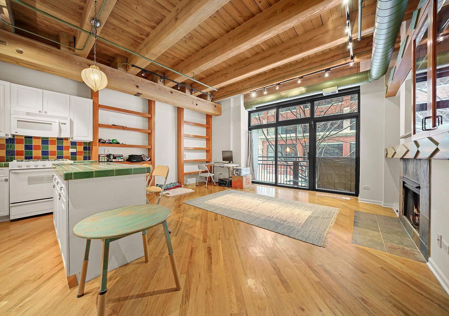 (undisclosed Address) Chicago, IL 60654 - Thumbnail 5