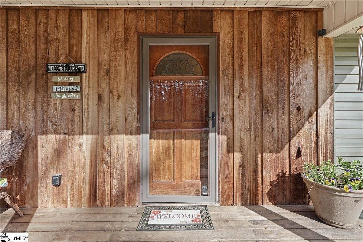 90 Southwood Dr Greenville, SC 29605 - Thumbnail 5