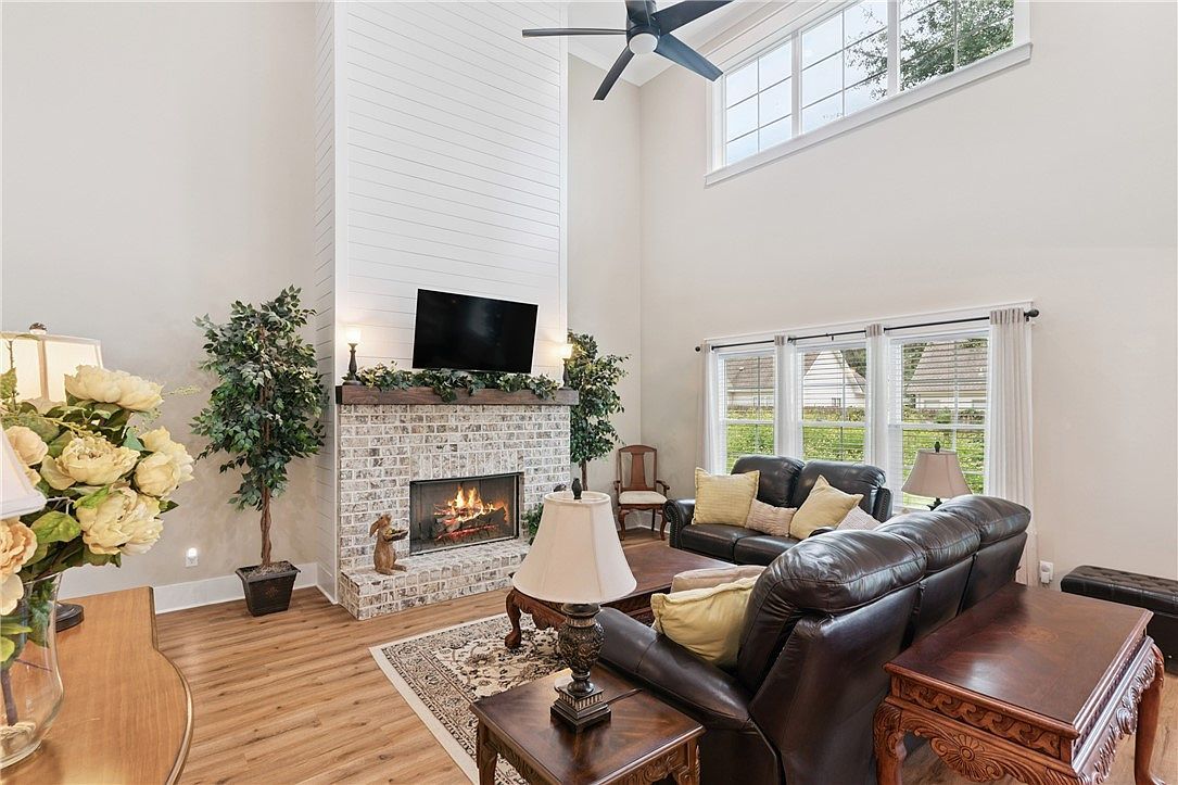 1093 Captains Cove Way Saint Simons Island, GA 31522 - Thumbnail 5