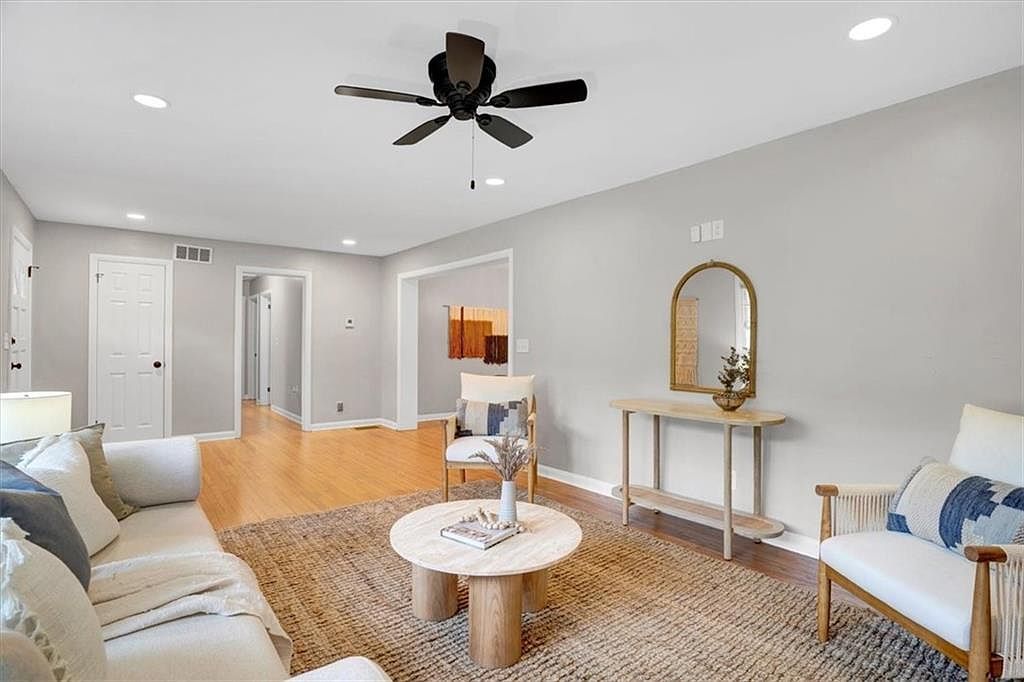 2174 Beecher Rd SW Atlanta, GA 30311 - Thumbnail 5