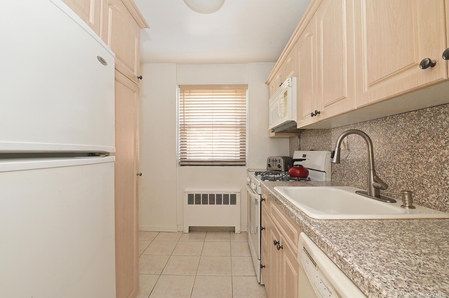 15037 89th St #21 Howard Beach, NY 11414 - Thumbnail 5