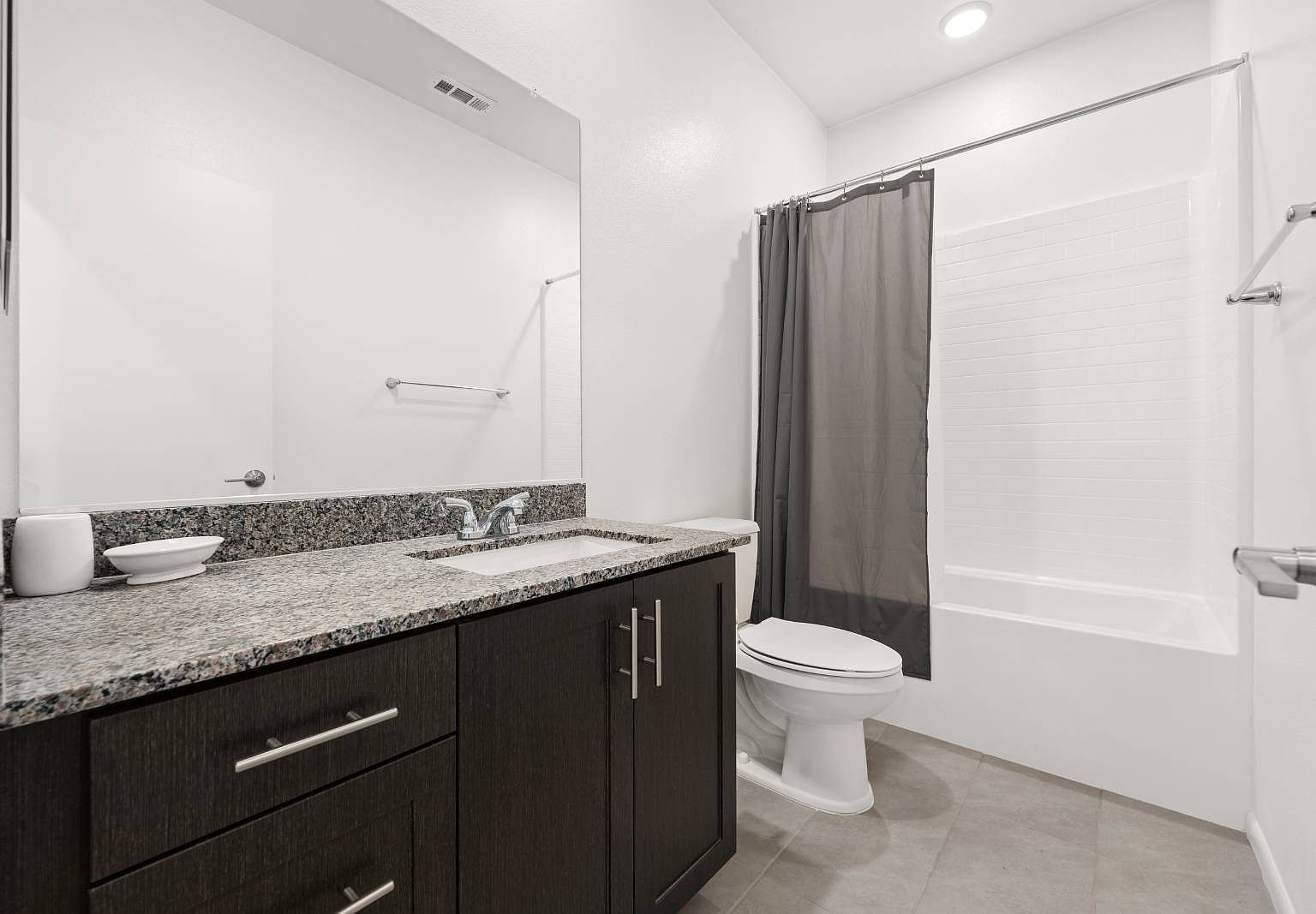 5484 Seacliff Pl UNIT 49 San Diego, CA 92154 - Thumbnail 5