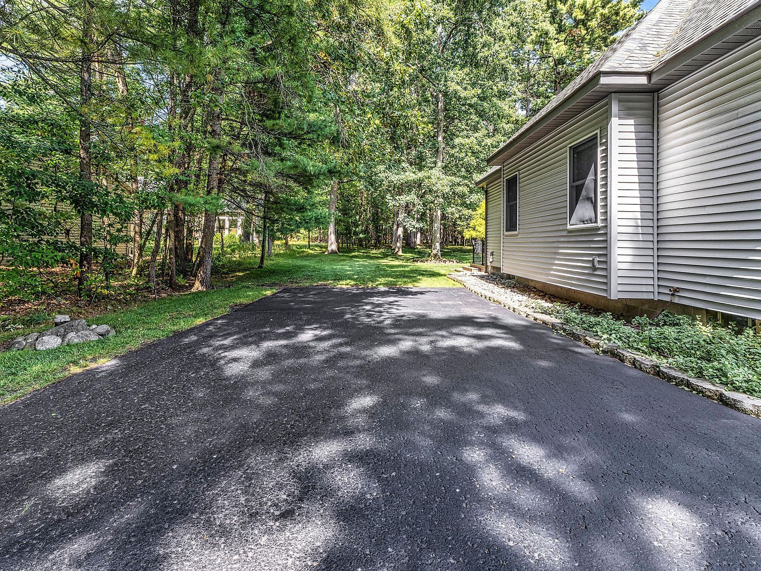 3266 W Maplehurst Dr Roscommon, MI 48653 - Thumbnail 5