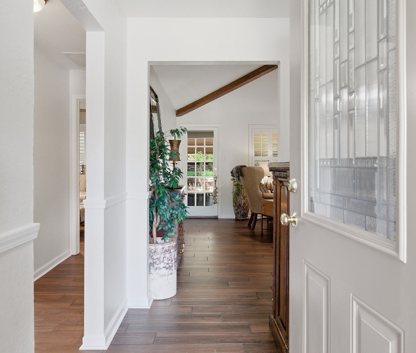 416 Cavender Ct Hurst, TX 76054 - Thumbnail 5