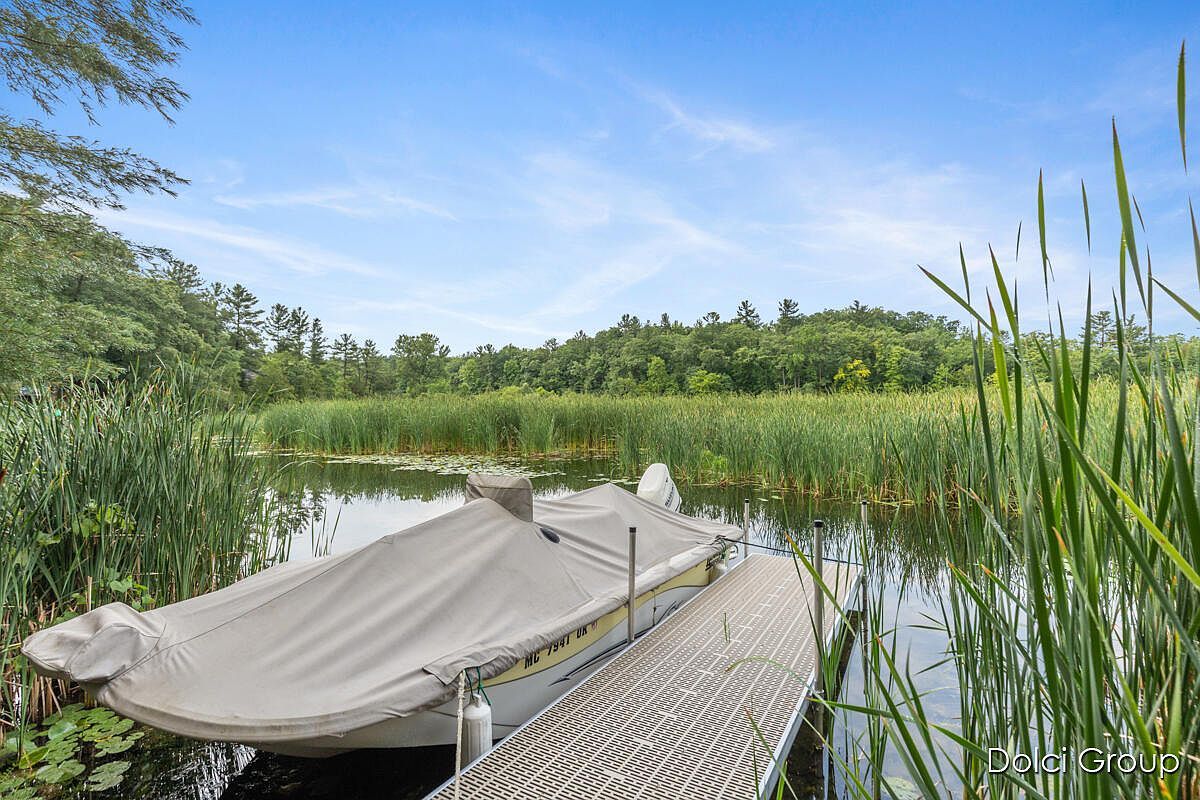 6830 E Carrigan Dr Newaygo, MI 49337 - Thumbnail 5