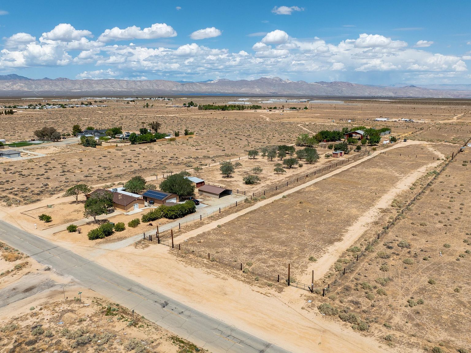 7435 Poppy Blvd California City, CA 93505 - Thumbnail 5