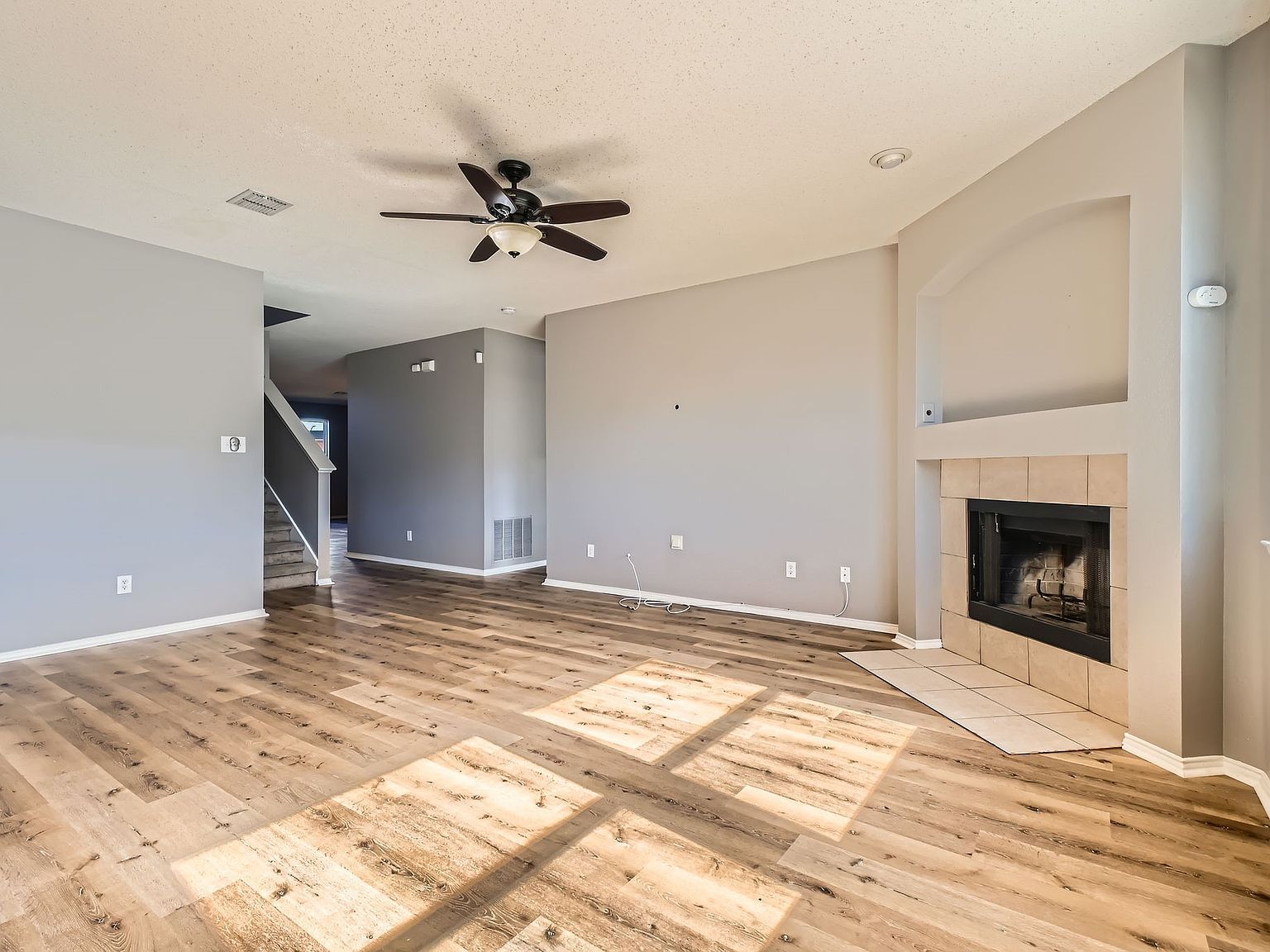 3011 Hobble Ct Grand Prairie, TX 75052 - Thumbnail 5