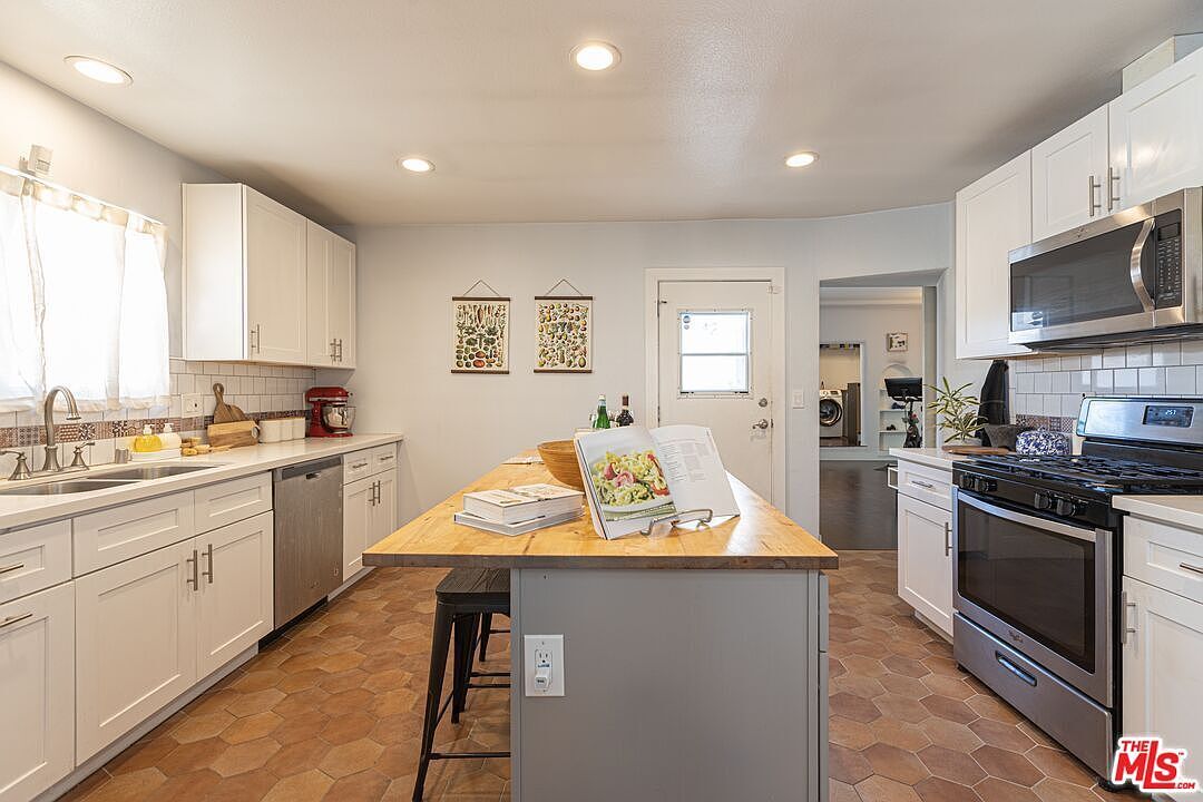 1432 W 91st St Los Angeles, CA 90047 - Thumbnail 5