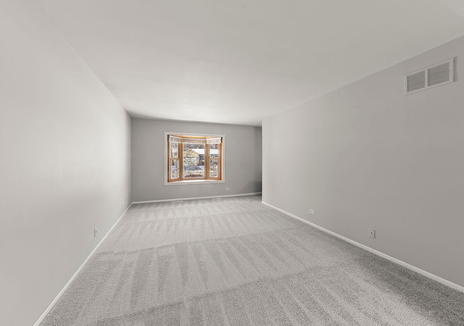 2240 Mecan Dr Naperville, IL 60564 - Thumbnail 5