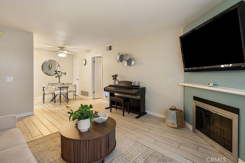 1121 Packers Cir Unit 53 Tustin, CA 92780 - Thumbnail 5