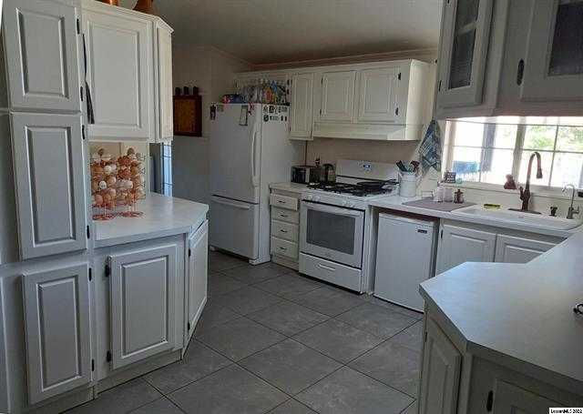 444-055 Hackstaff Road, Doyle, CA, USA, 96109 - Thumbnail 5