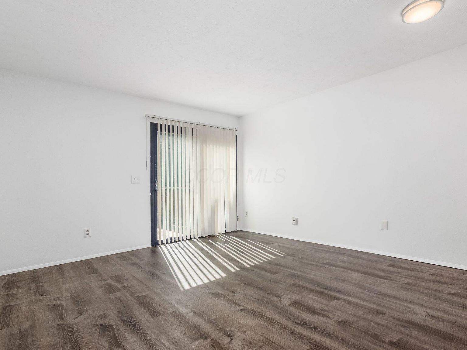 413 Shell Ct E Columbus, OH 43213 - Thumbnail 5