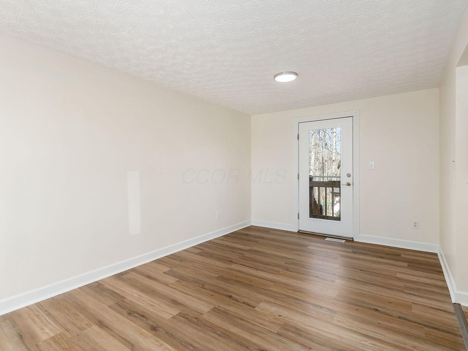 8188 Kingsley Dr Reynoldsburg, OH 43068 - Thumbnail 5