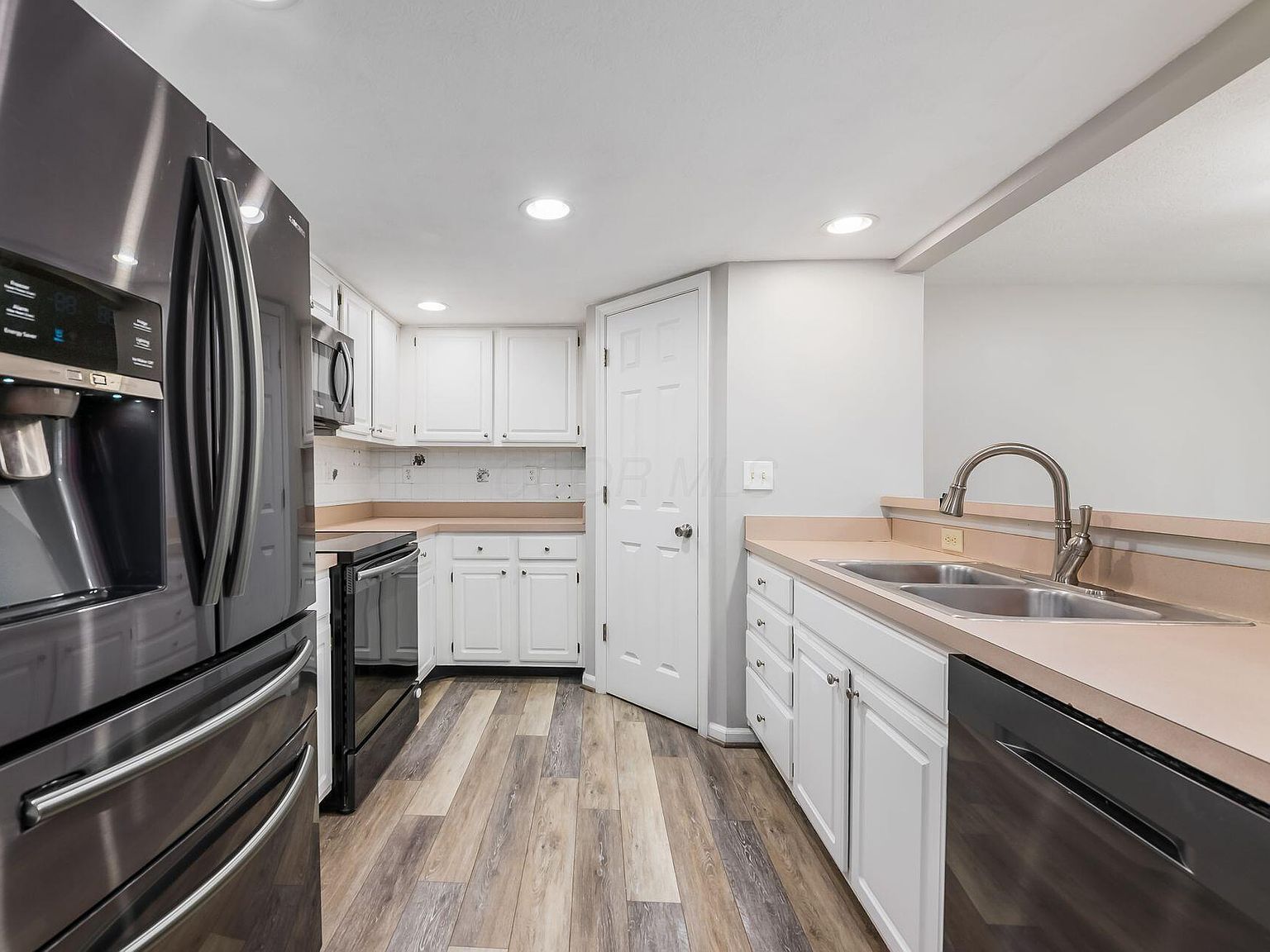 622 Lakeview Dr S Grove City, OH 43123 - Thumbnail 5