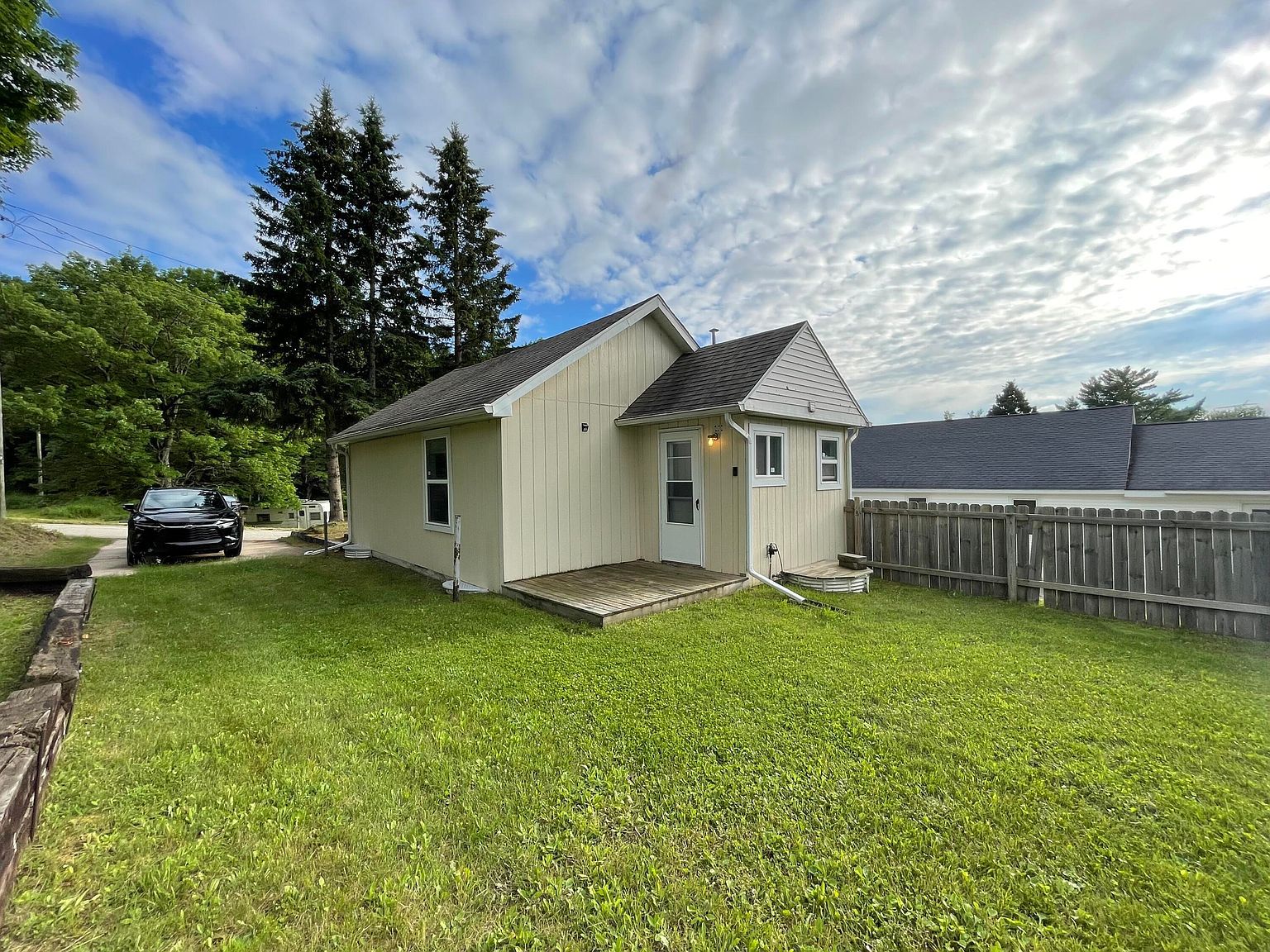 37690 W 2nd St Hulbert, MI 49748 - Thumbnail 5