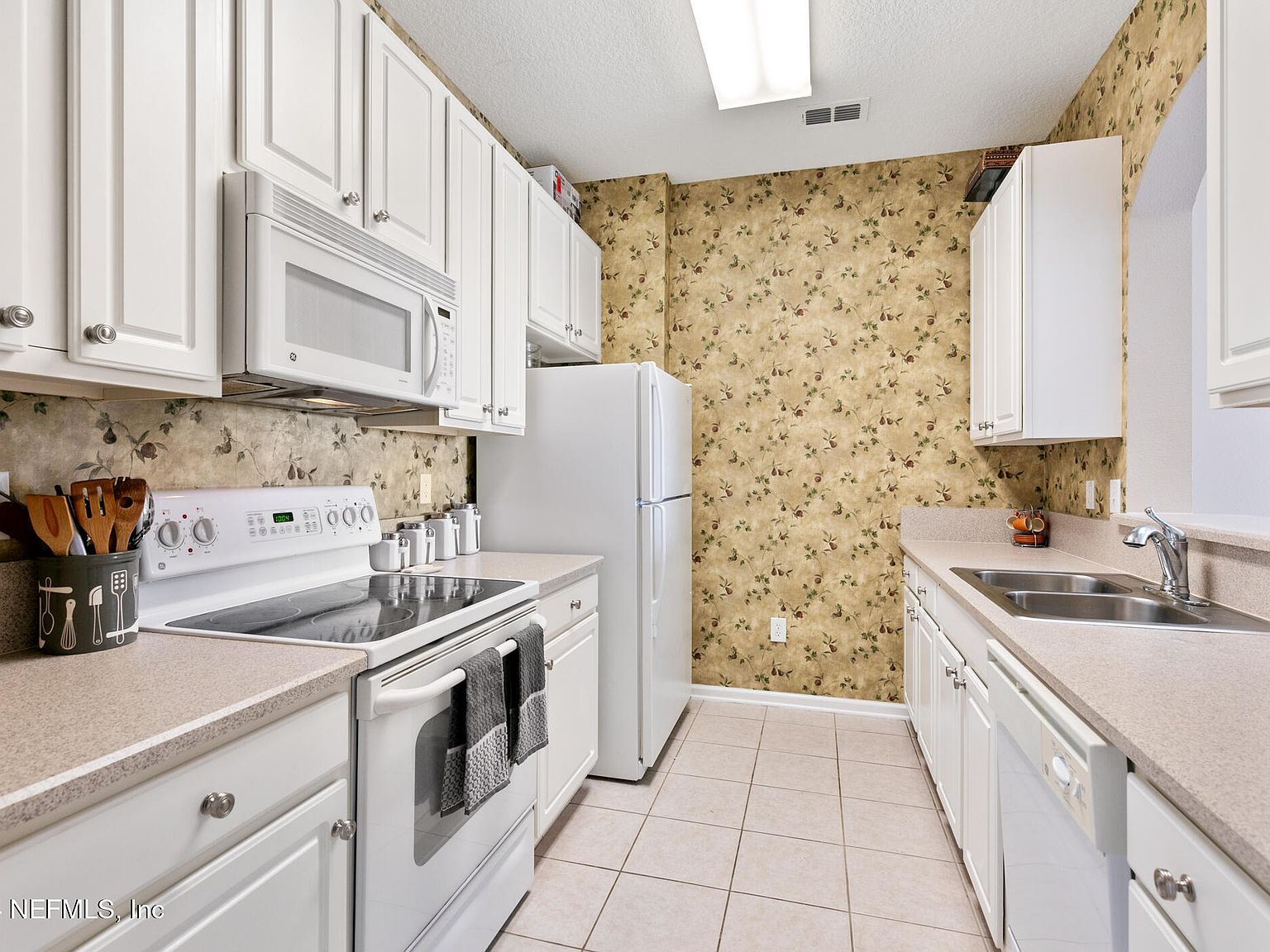 7801 Point Meadows Dr Unit 8406 Jacksonville, FL 32256 - Thumbnail 5