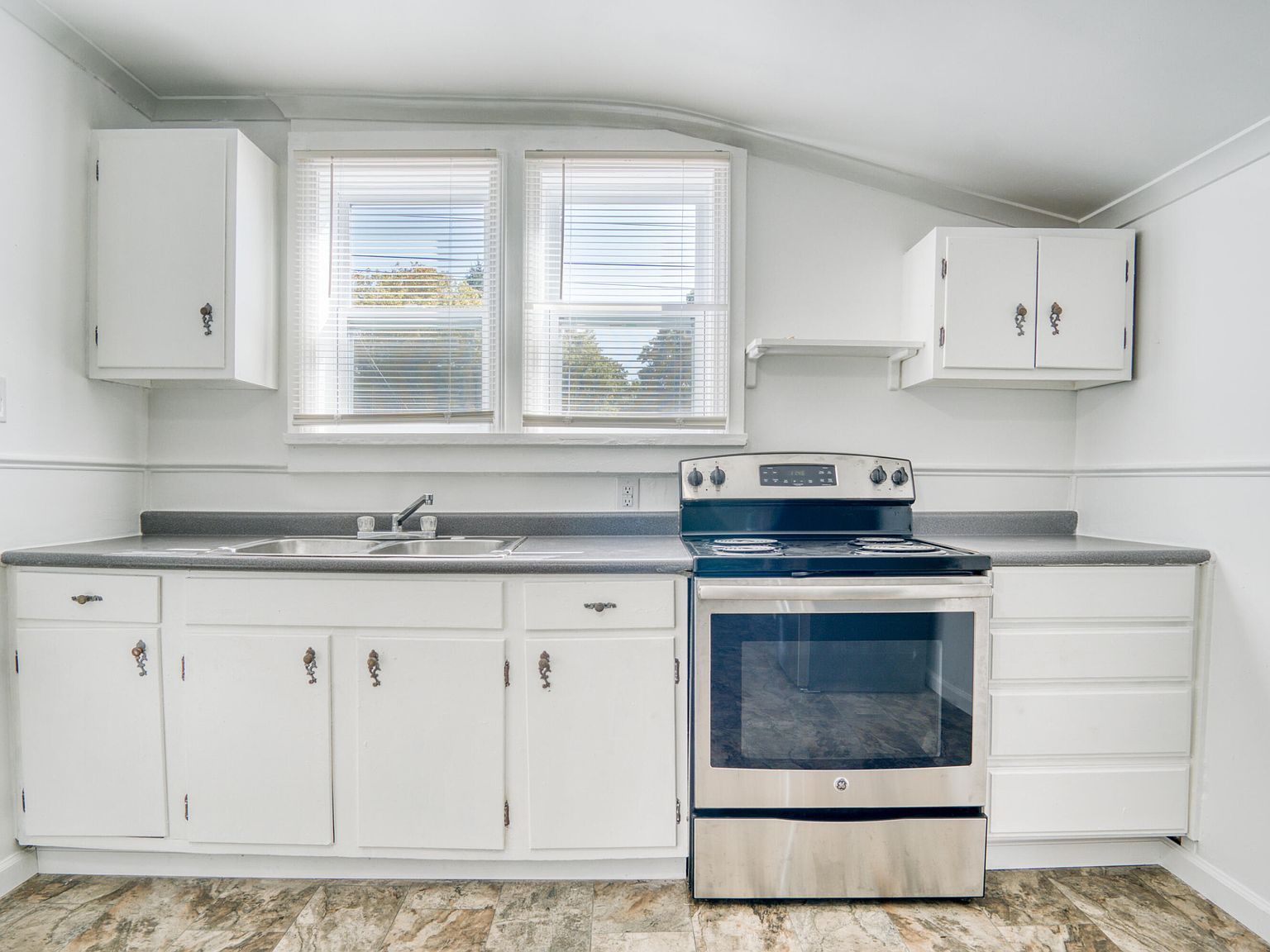 116 E 8th St Evart, MI 49631 - Thumbnail 5