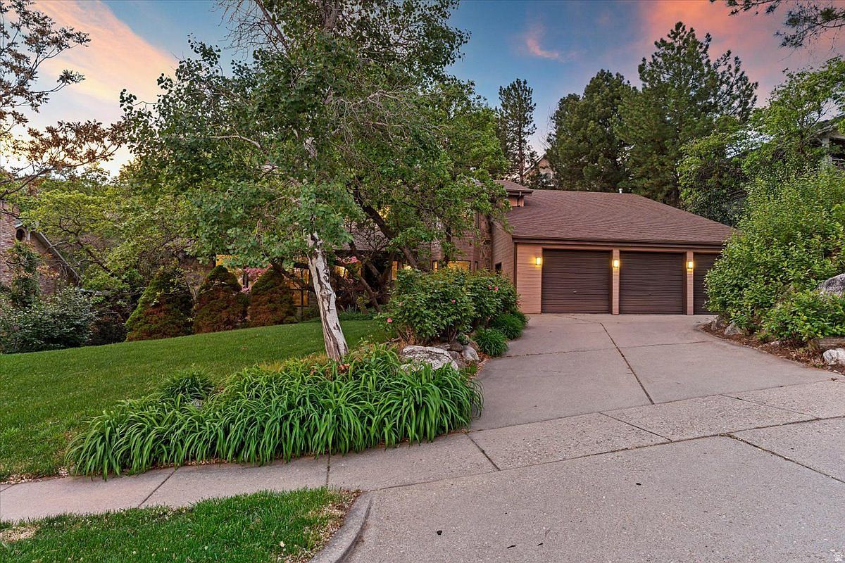 905 N Oakridge Dr Farmington, UT 84025 - Thumbnail 5
