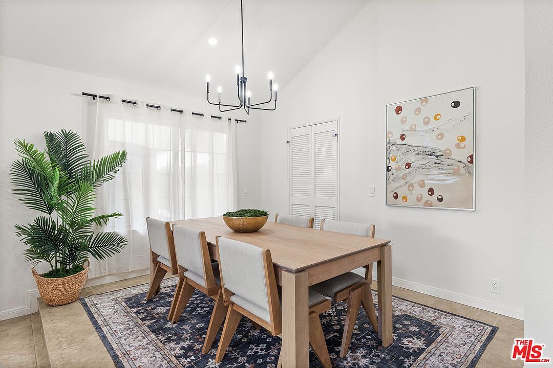 6514 S Copperwood Ave Inglewood, CA 90302 - Thumbnail 5