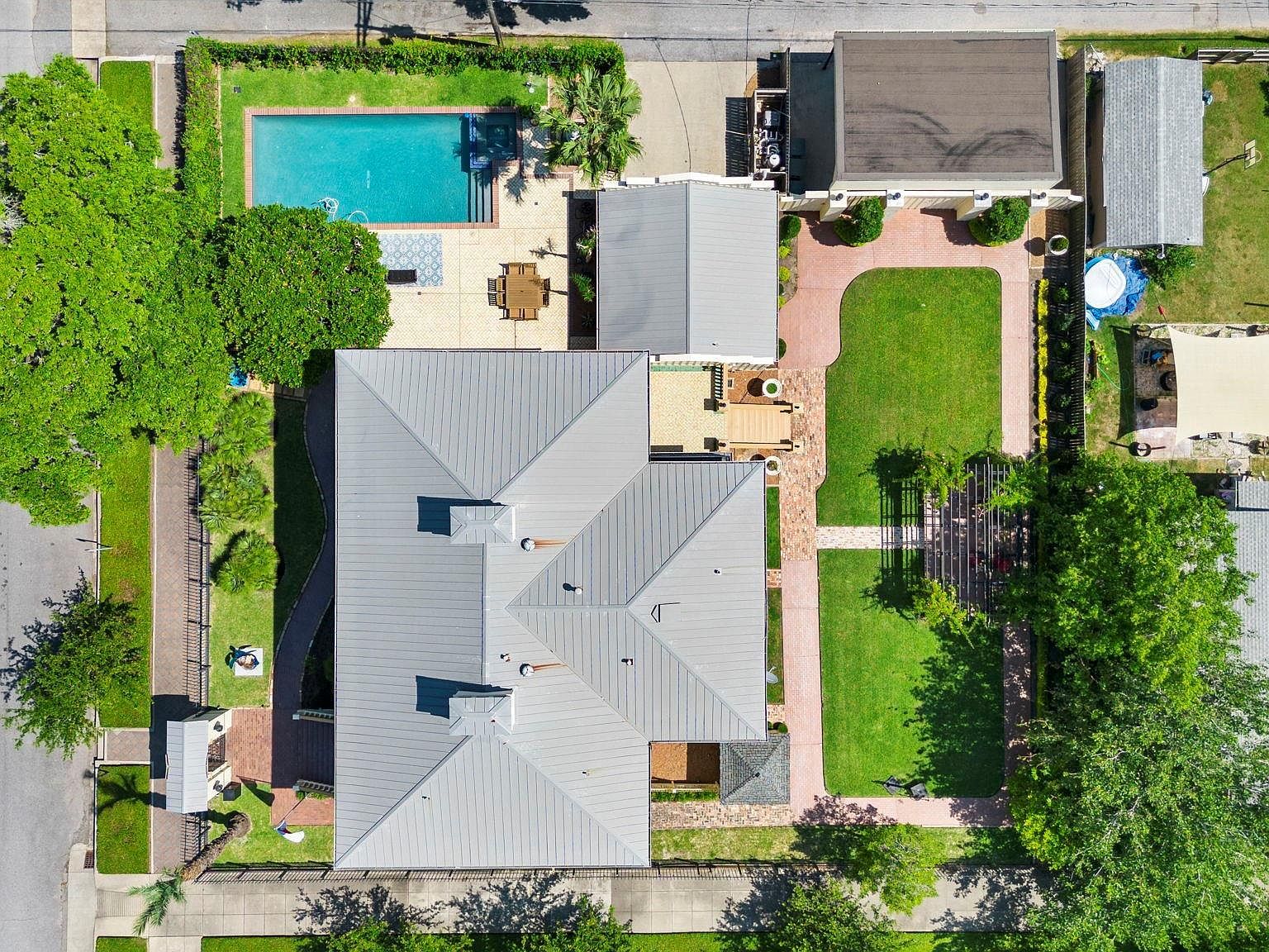 1301 Market St Galveston, TX 77550 - Thumbnail 5