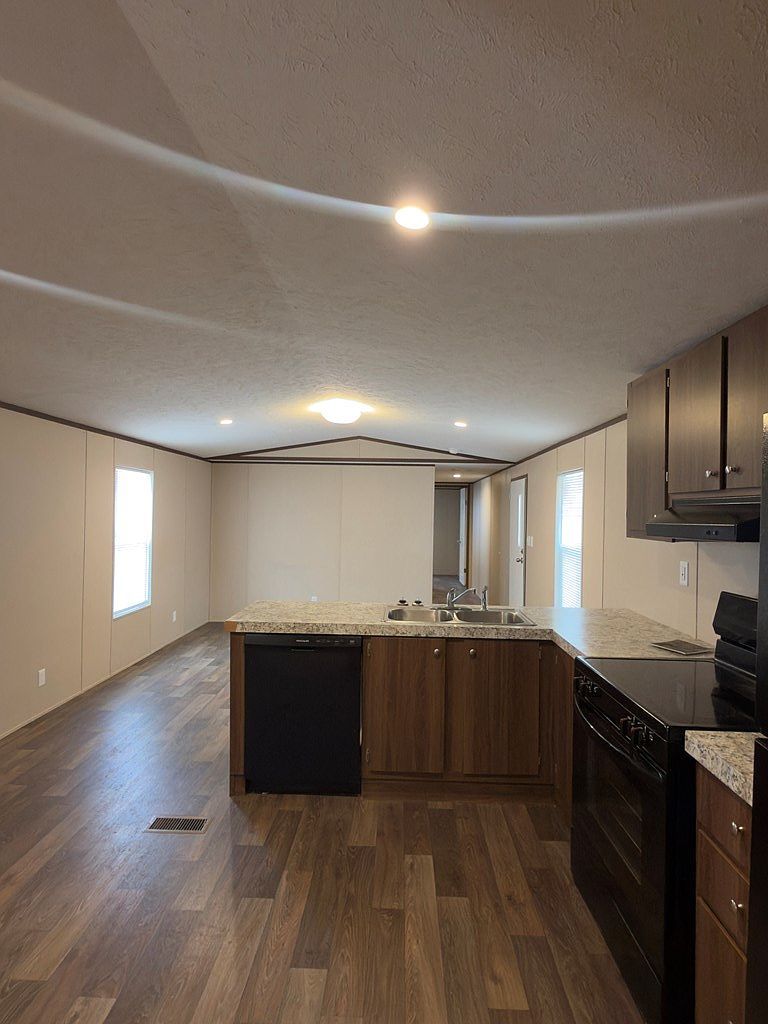 606 SW 1st St Andrews, TX 79714 - Thumbnail 5