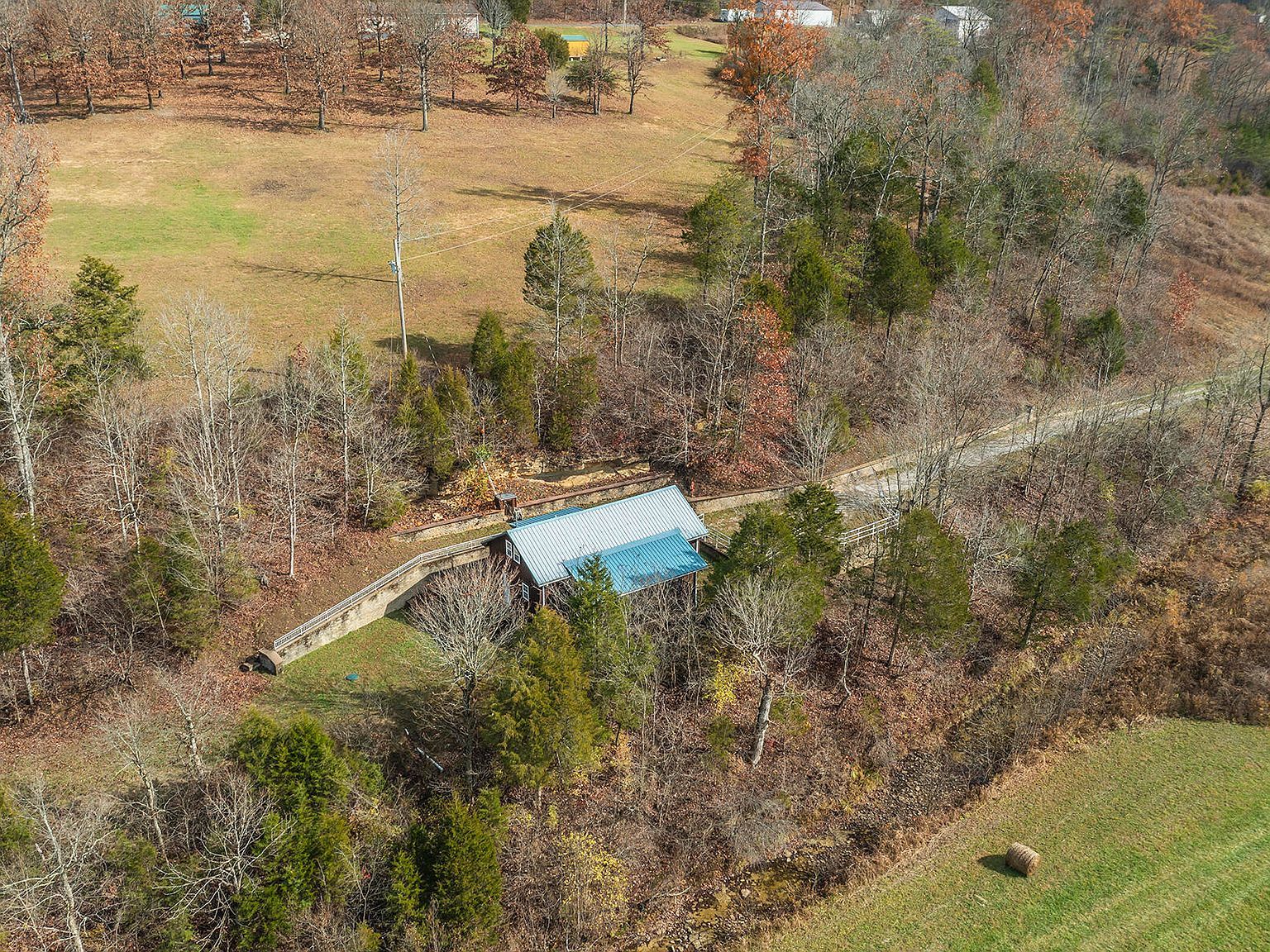 1205 Burton Williams Rd Irvine, KY 40336 - Thumbnail 5