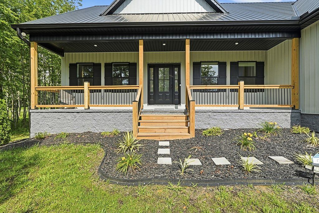 698 Dearman St Smithville, TN 37166 - Thumbnail 5