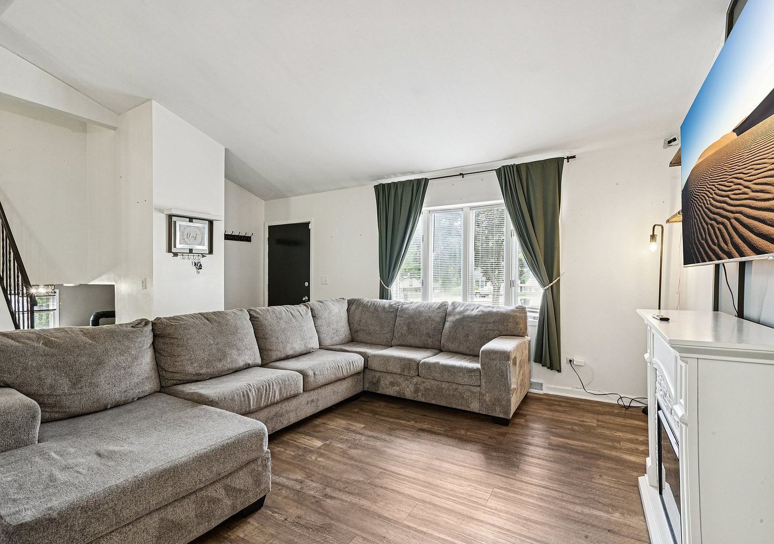 710 Greenbriar Ln Lindenhurst, IL 60046 - Thumbnail 5