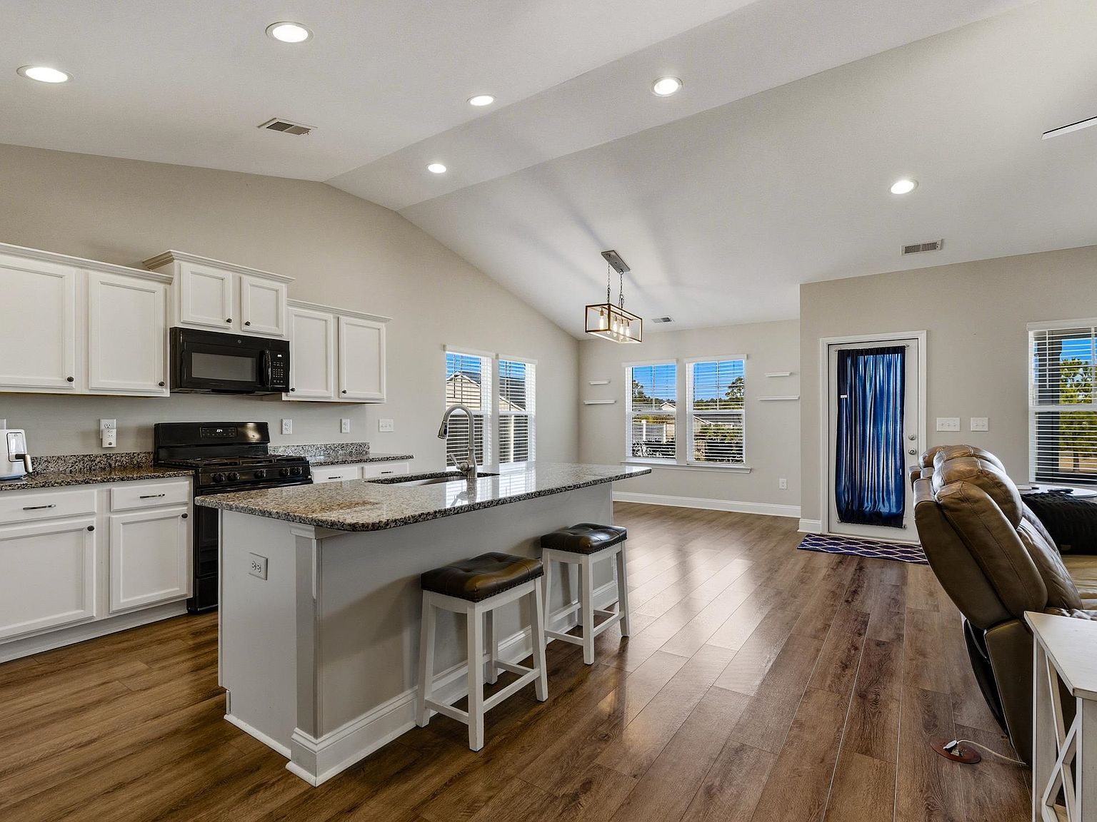 3716 Park Pointe Ave Little River, SC 29566 - Thumbnail 5