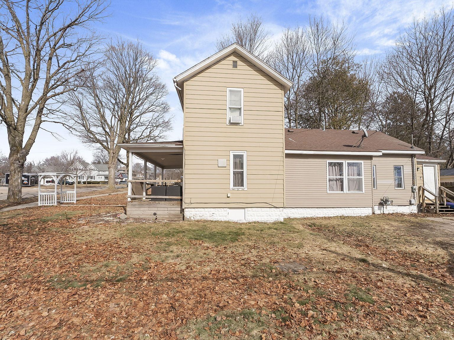 112 Howard St Cadillac, MI 49601 - Thumbnail 5