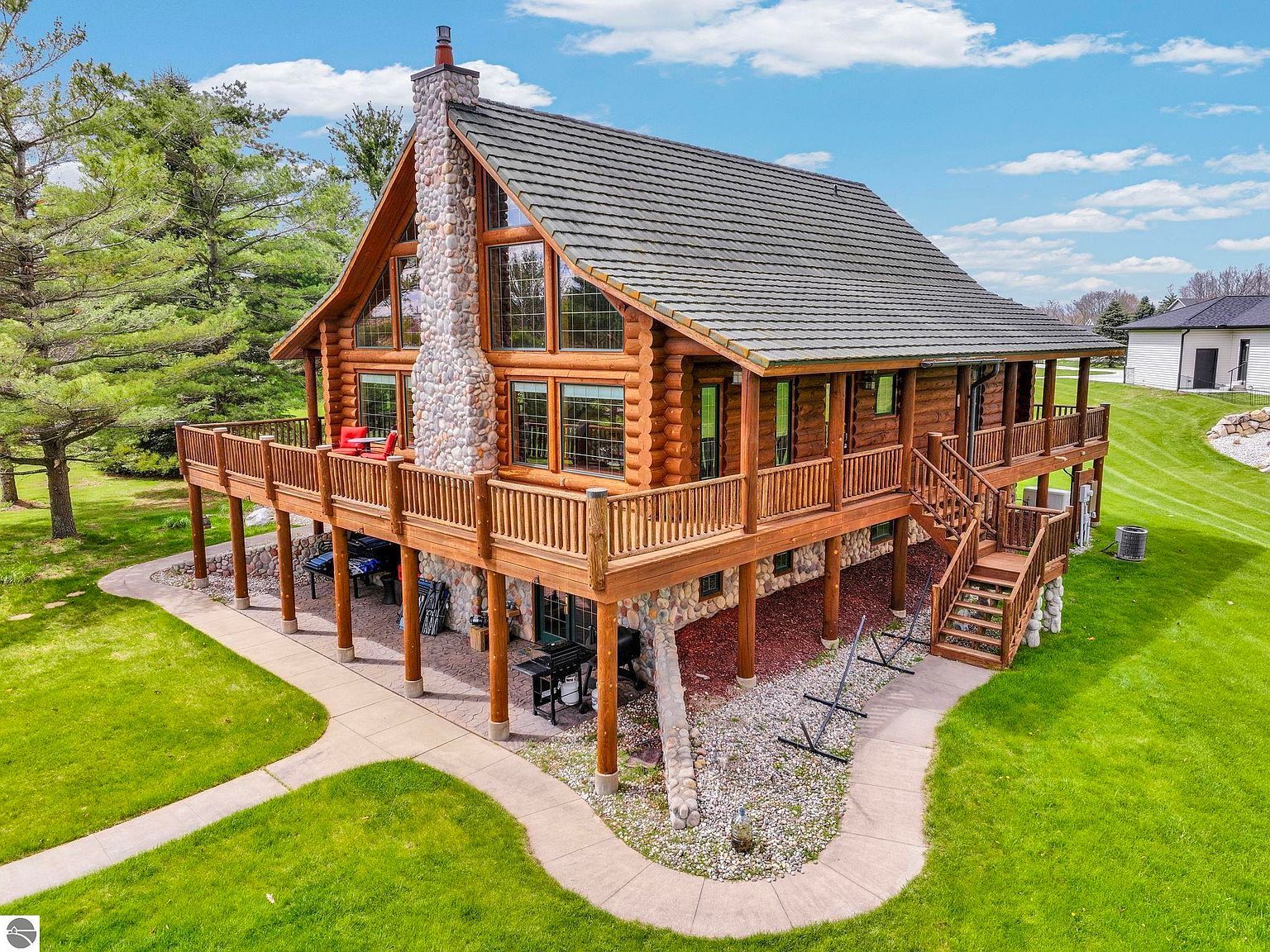 1085 Bundy Dr Lake Isabella, MI 48893 - Thumbnail 5