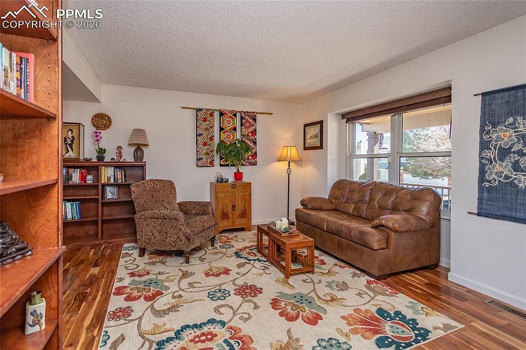 865 Royal Crown Ln Colorado Springs, CO 80906 - Thumbnail 5