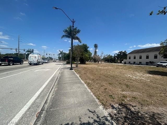 2756 Dr Martin Luther King Jr Blvd Fort Myers, FL 33916 - Thumbnail 5