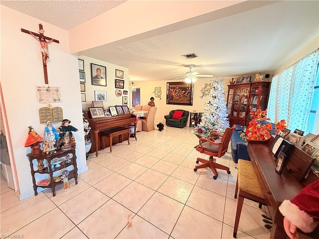 1439 SE 15th St Cape Coral, FL 33990 - Thumbnail 5