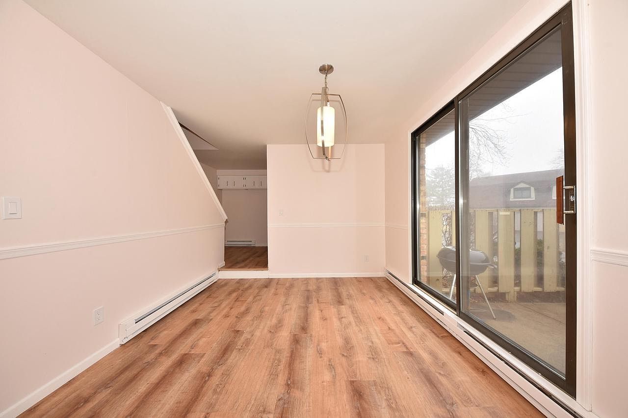 8673 N 73rd St Milwaukee, WI 53223 - Thumbnail 5