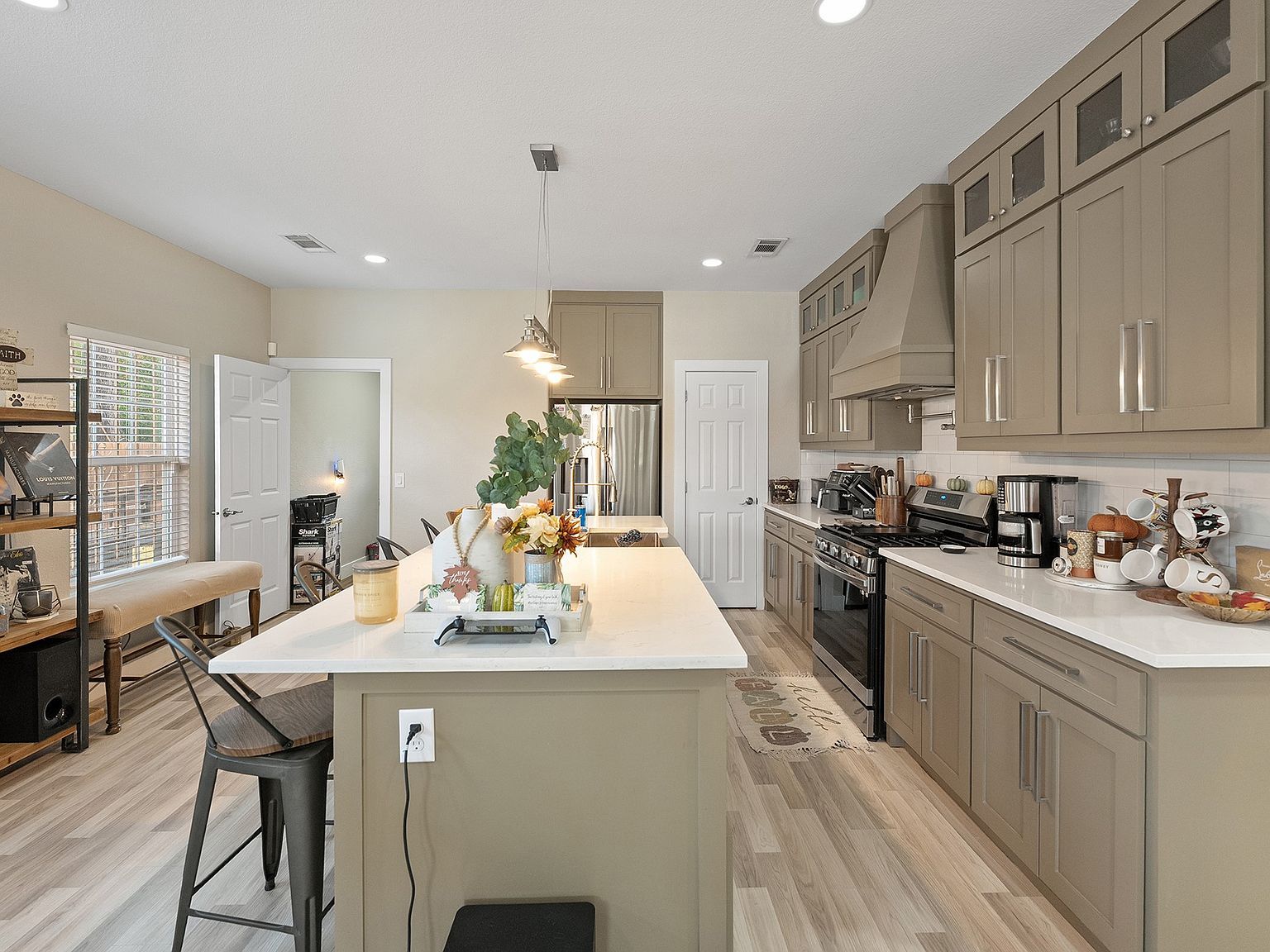 3330 Rutledge St Dallas, TX 75215 - Thumbnail 5