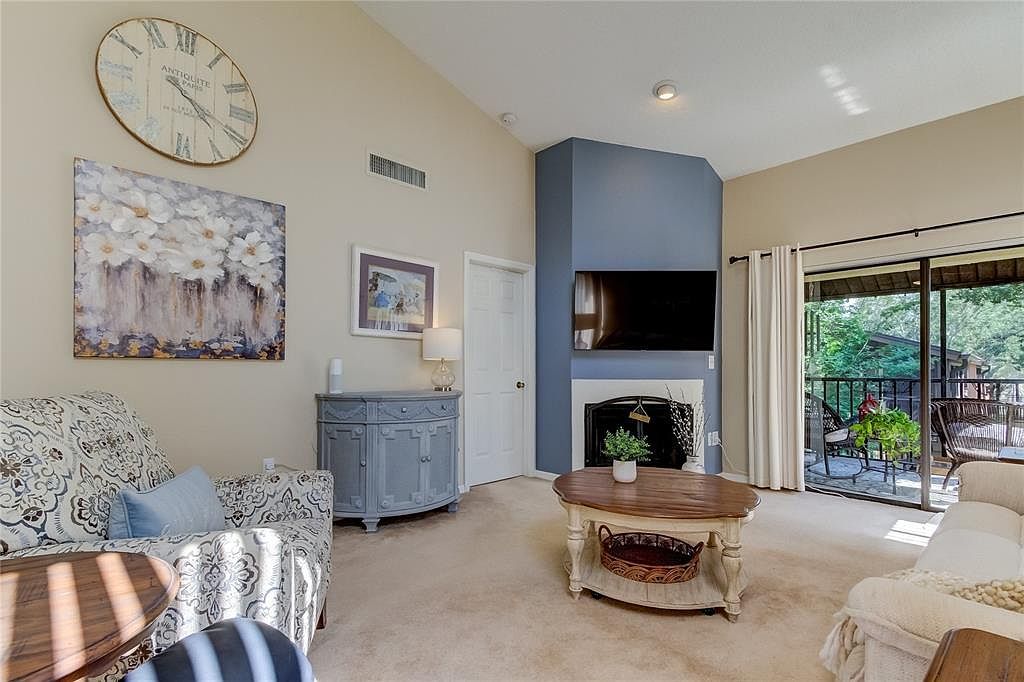 612 Fairmont Ave APT D Safety Harbor, FL 34695 - Thumbnail 5