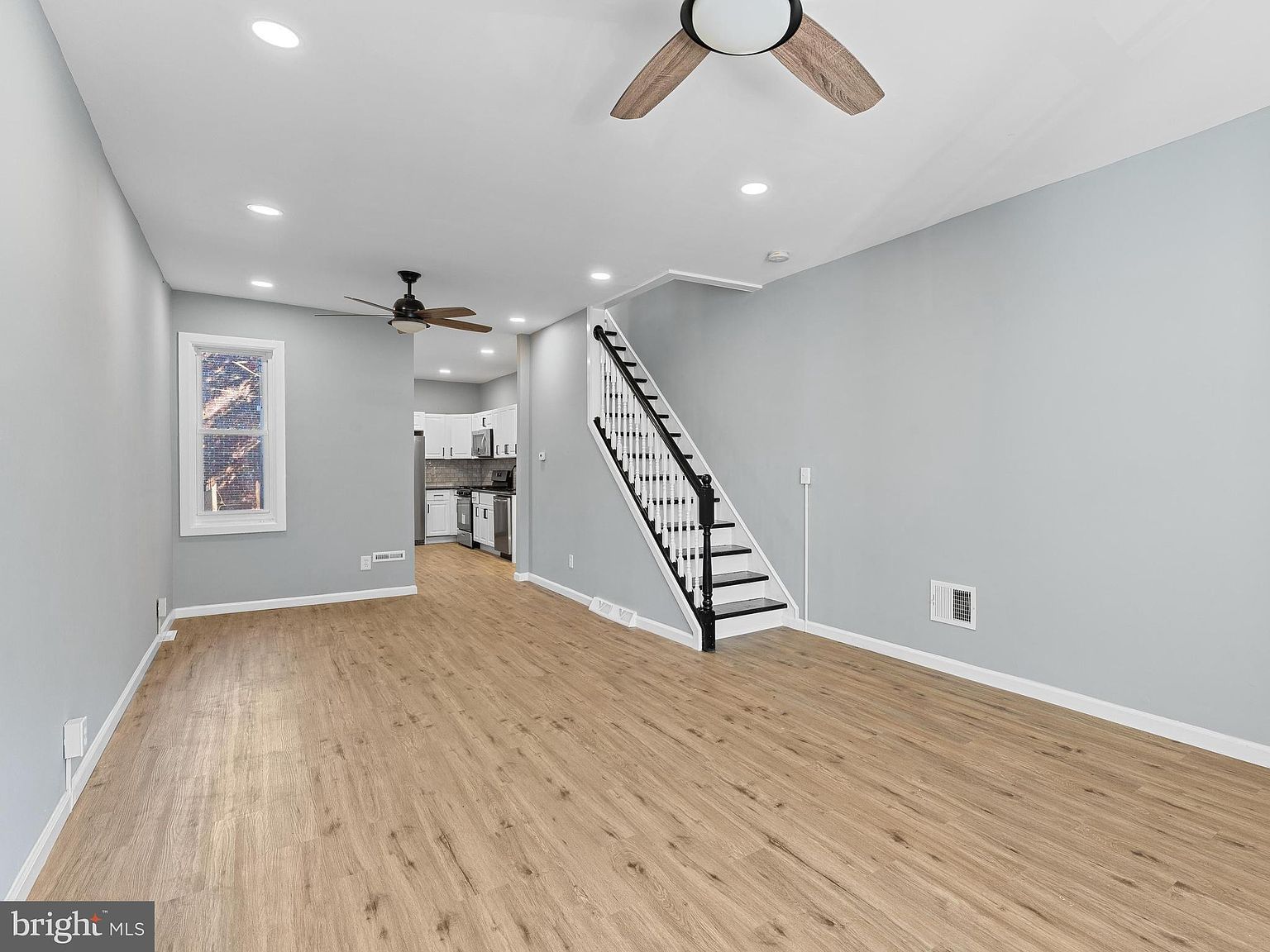 1097 Morton St Camden, NJ 08104 - Thumbnail 5