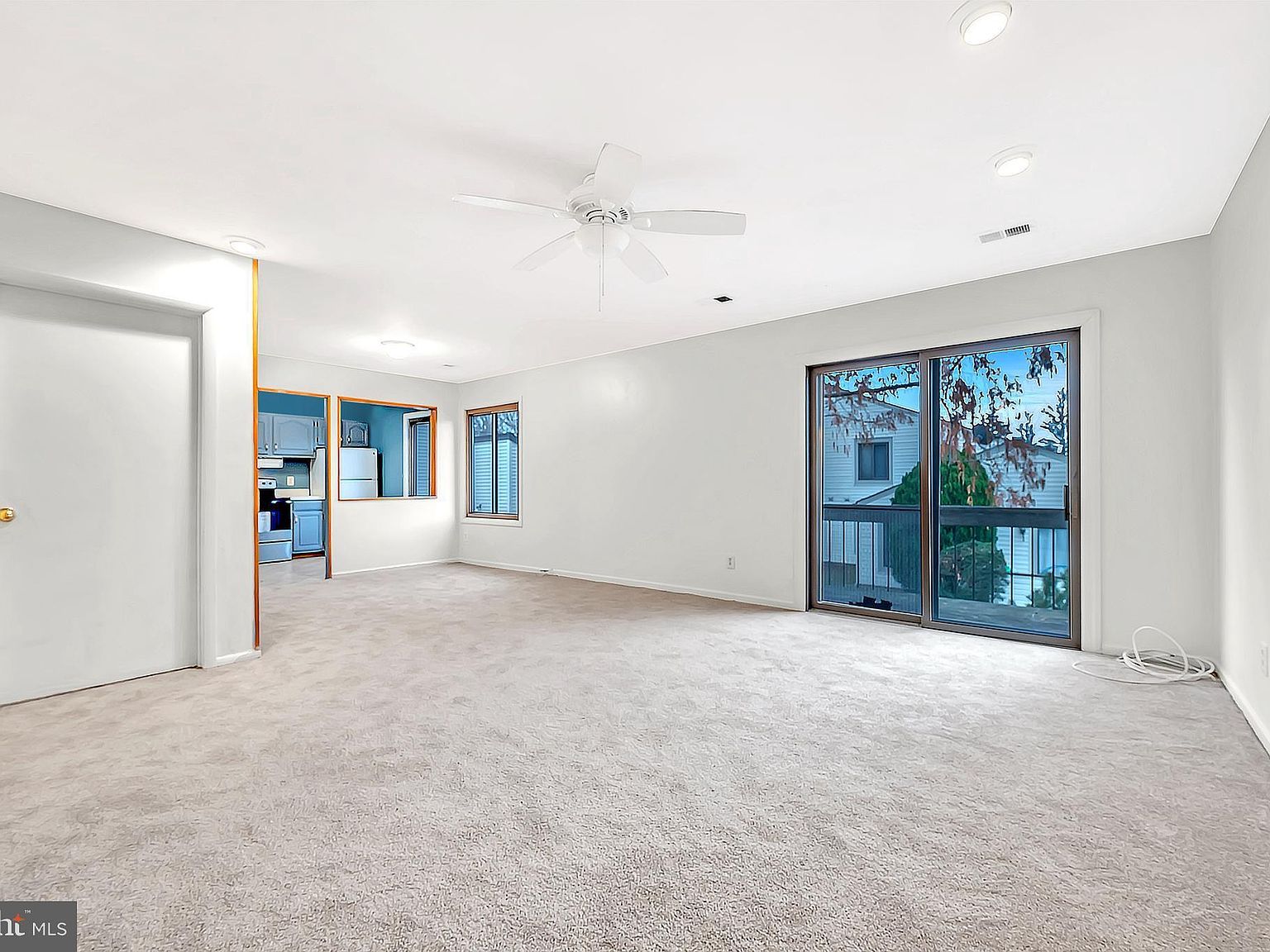 2 Avon Dr W #T-2 Hightstown, NJ 08520 - Thumbnail 5