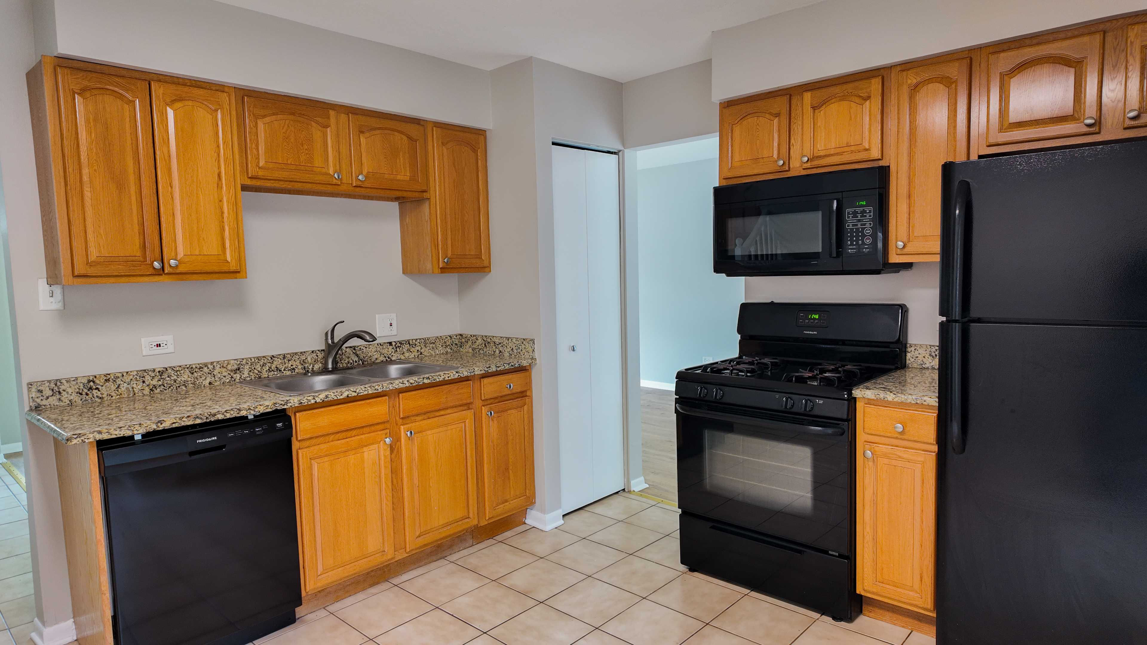 22627 Mission Drive, Richton Park, IL, USA, 60471 - Thumbnail 5