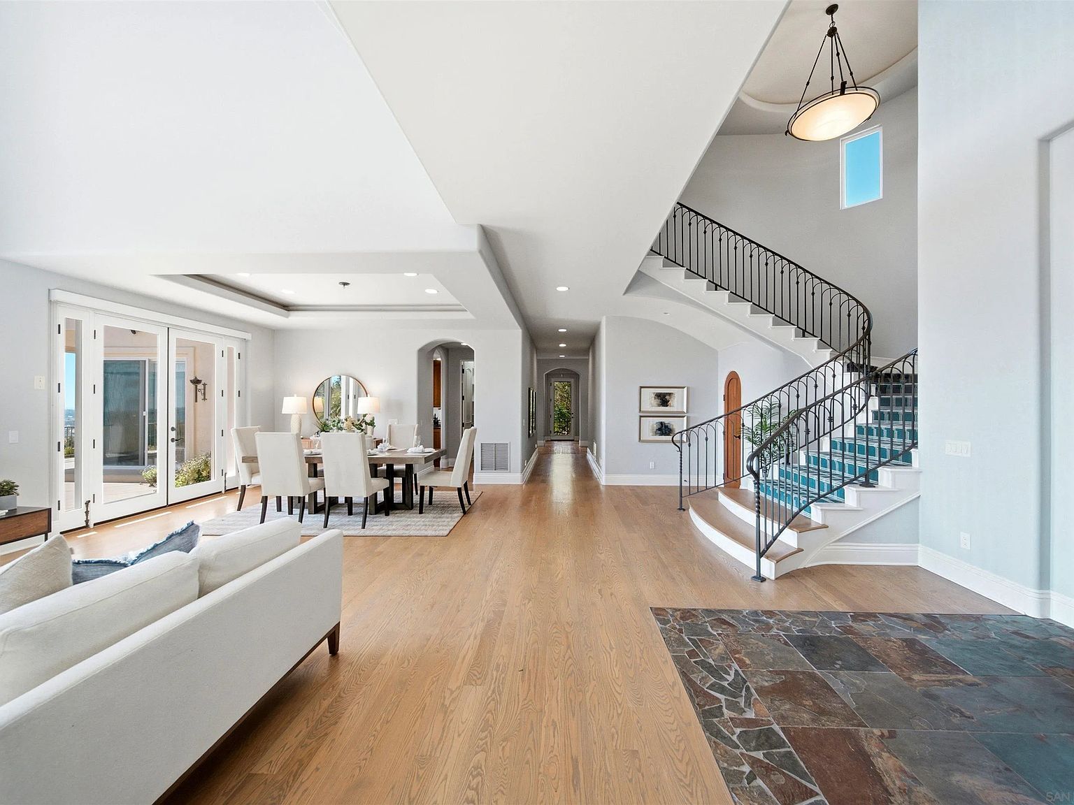 7149 Obelisco Cir Carlsbad, CA 92009 - Thumbnail 5